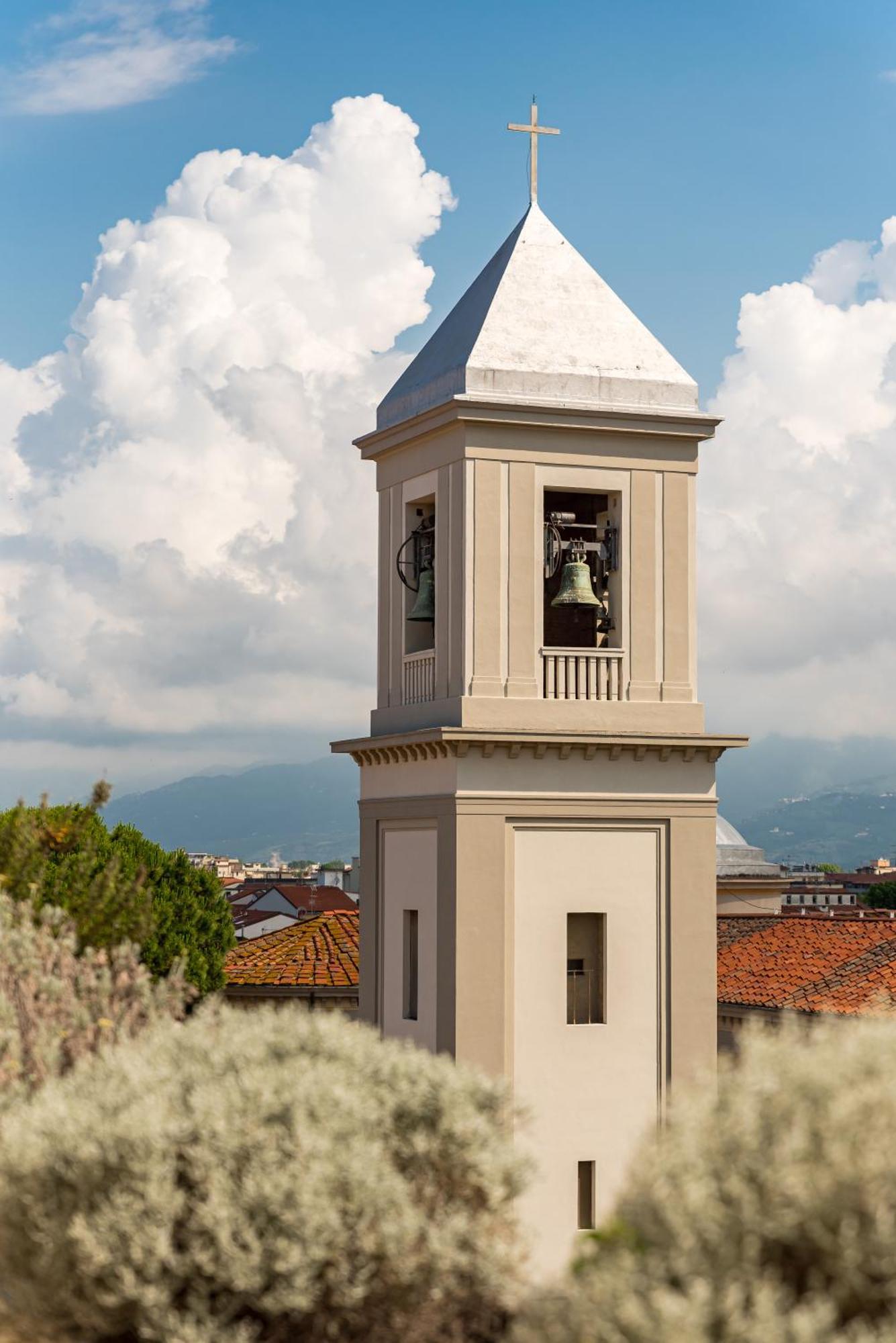 Levante Appartamento di pregio, terrazza e vista panoramica sul mare e la città Viareggio Exterior foto